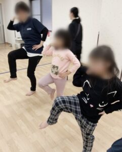 集団活動　ダンス