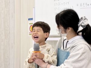 マイクを使った活動です。
